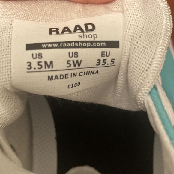 RAAD flamingo 🦩 print teal sneakers NWT size 5 - Picture 4 of 5